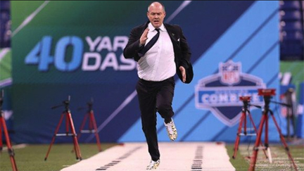 Read more about the article NFL Network anchor Rich Eisen’s inspirational combine 40-yard-dash