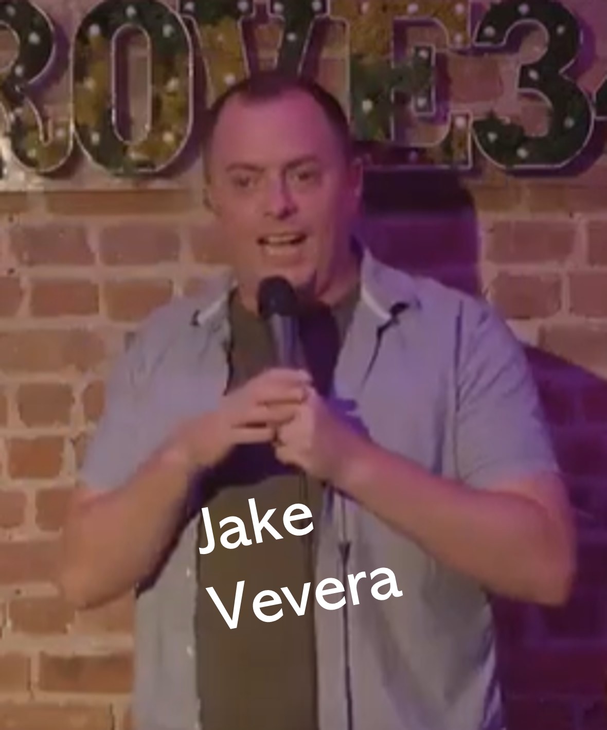 You are currently viewing Funny Muscle Podcast: Comedian Jake Vevera